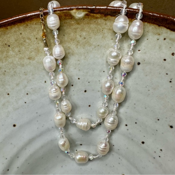 NEW-Handmade Classic White Pearl and Crystal Bead Necklace - Picture 9 of 12